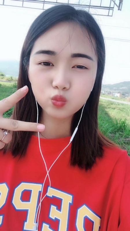 深拥必定温暖的第一张照片--贵阳相亲服务中心