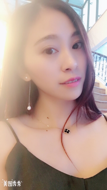 隨風的云的第一张照片--贵阳相亲服务中心