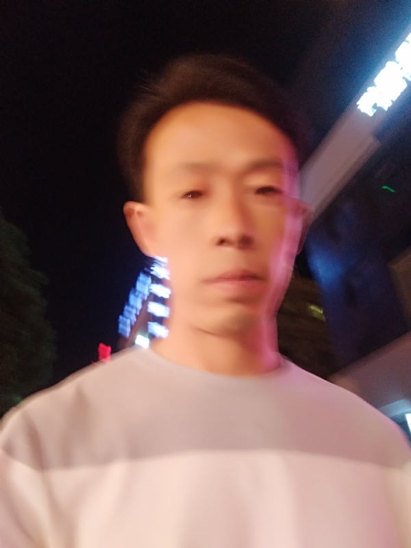 找个人来爱的第一张照片--贵阳相亲服务中心
