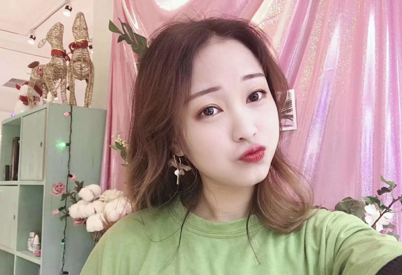 罗兰的第二张照片--贵阳相亲服务中心