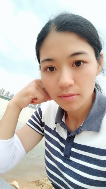 梅子的第一张照片--贵阳相亲服务中心