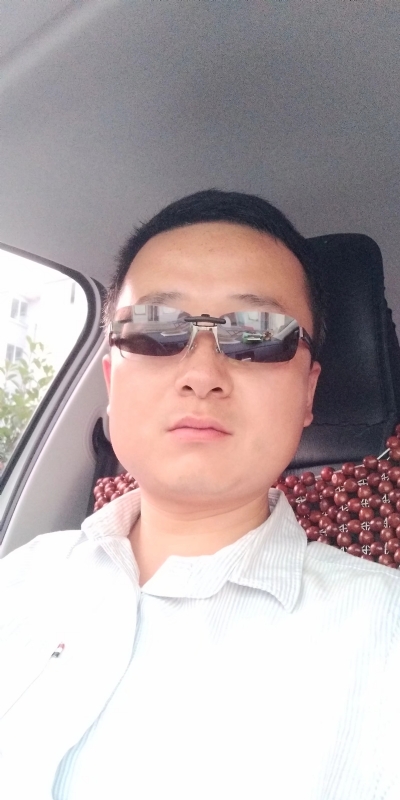 痛苦的单身狗的第二张照片--贵阳相亲服务中心