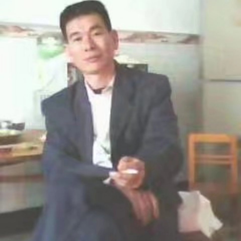 阳光照耀的第一张照片--贵阳相亲服务中心