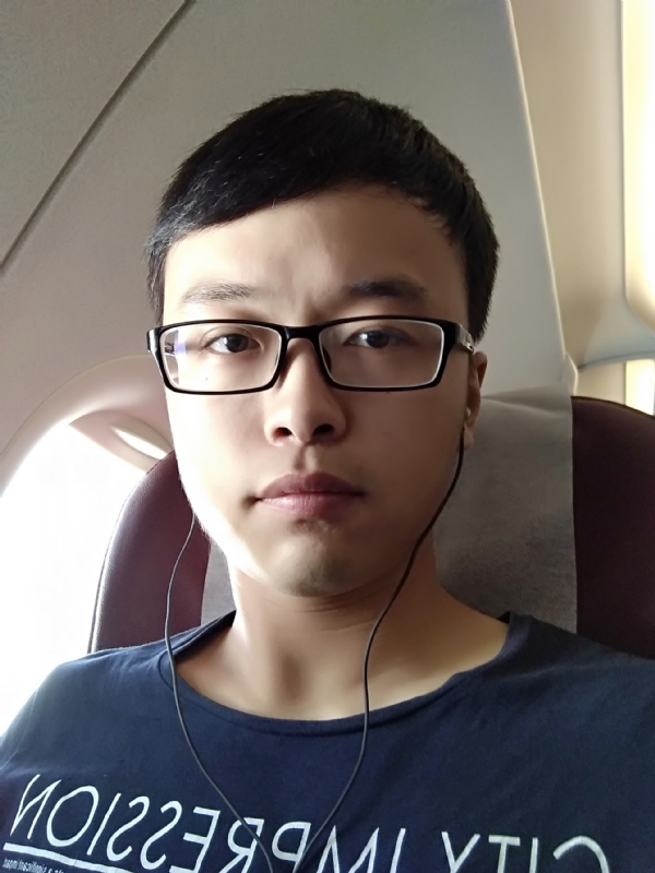 在水一方的第一张照片--贵阳相亲服务中心