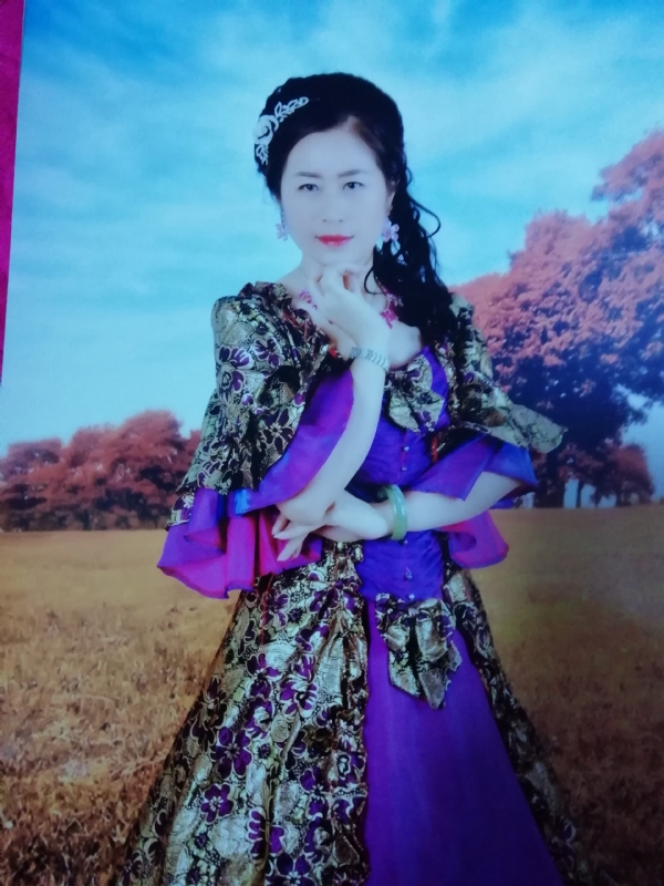 清水芙蓉的第一张照片--贵阳相亲服务中心
