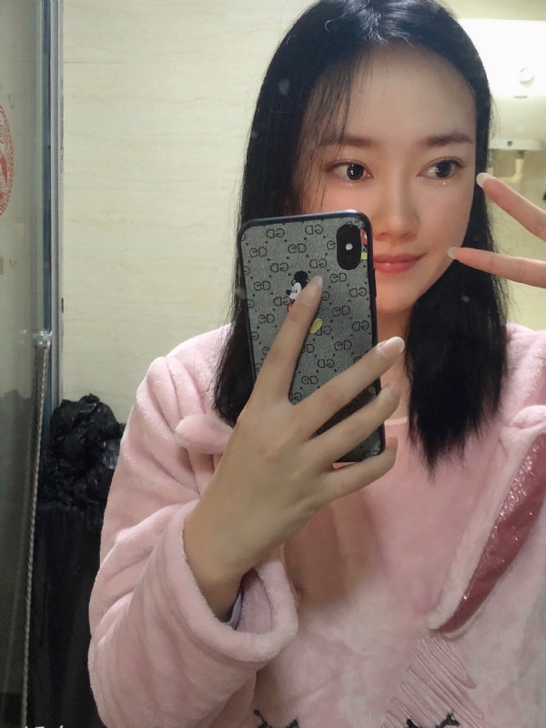 叶落知秋的第一张照片--贵阳相亲服务中心