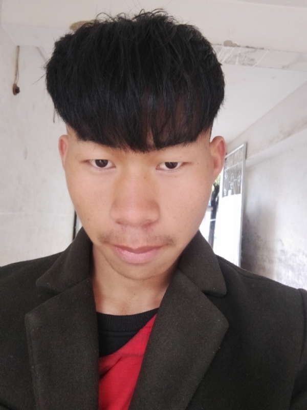 少年不在少的第一张照片--贵阳相亲服务中心