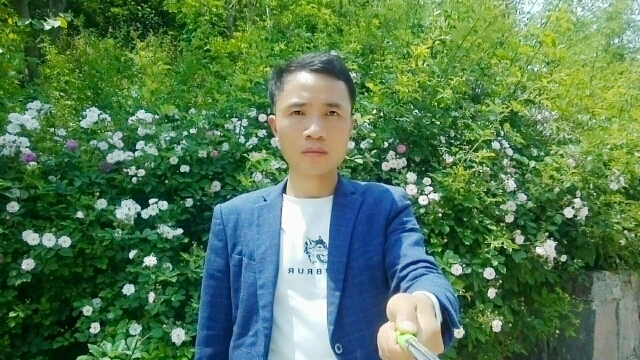 一生何求的第一张照片--贵阳相亲服务中心