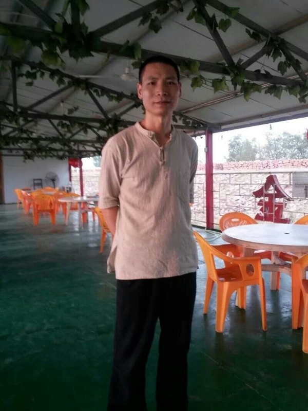 周哥的第三张照片--贵阳相亲服务中心