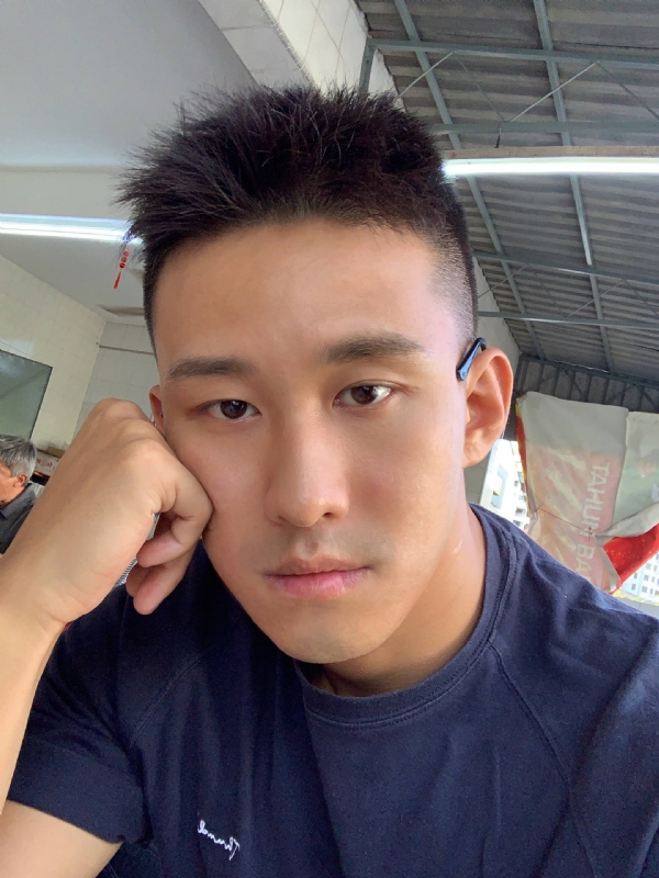 相见恨晚的第二张照片--贵阳相亲服务中心