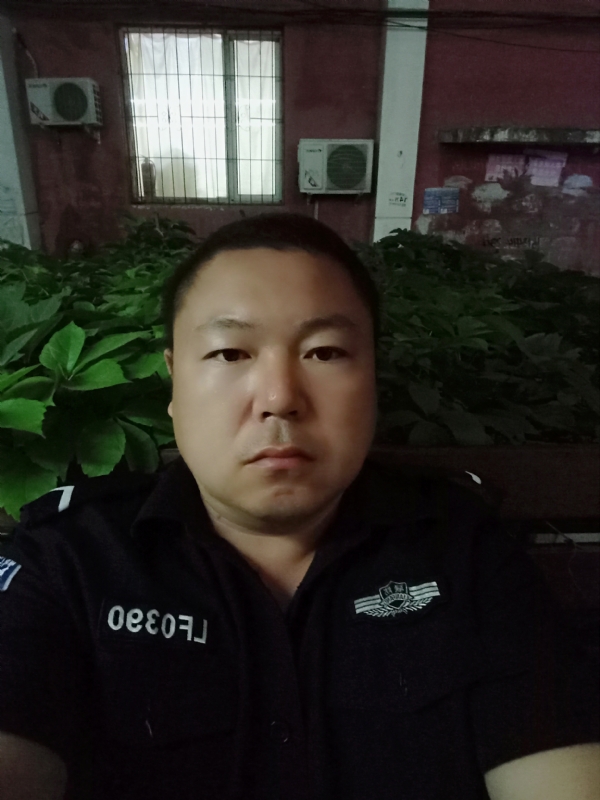 冯宇的第一张照片--贵阳相亲服务中心