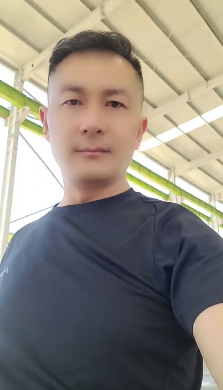 ZHANGHAO的第一张照片--贵阳相亲服务中心