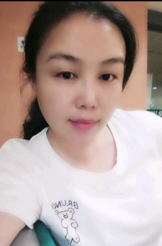 淡淡的云的第一张照片--贵阳相亲服务中心