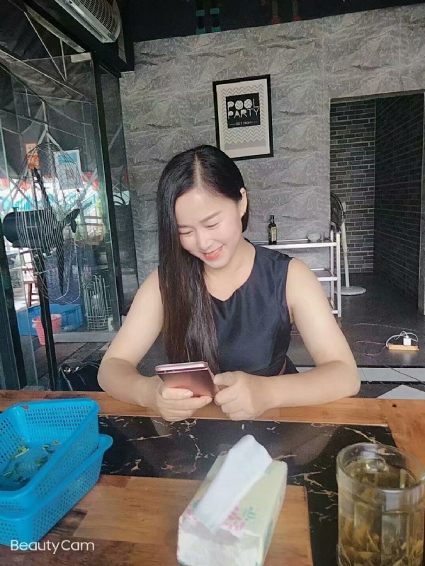 如不坚强弱给谁看的第一张照片--贵阳相亲服务中心