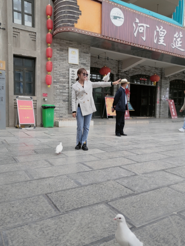 艳艳的第一张照片--贵阳相亲服务中心