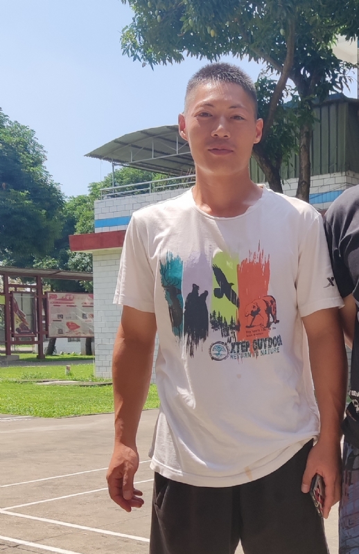 孤鹰的第一张照片--贵阳相亲服务中心
