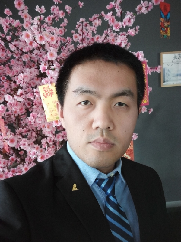 我就是个翻译的第一张照片--贵阳相亲服务中心