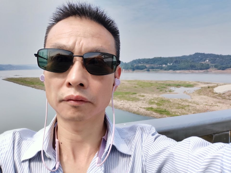 猪哥哥的第一张照片--贵阳相亲服务中心