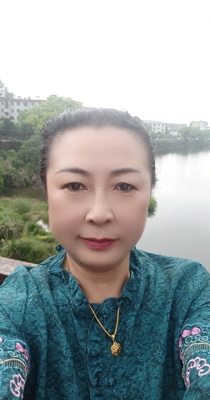 雨中情的第一张照片--贵阳相亲服务中心