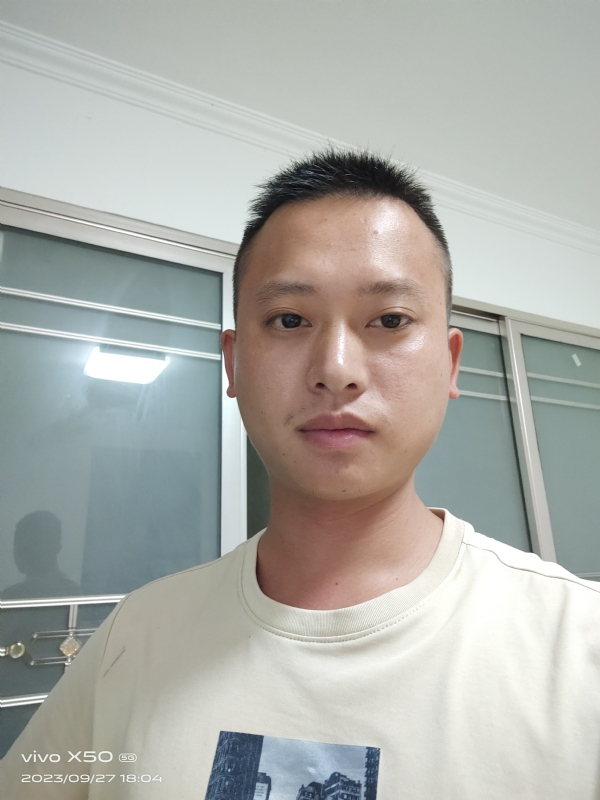 小yan同学的第一张照片--贵阳相亲服务中心