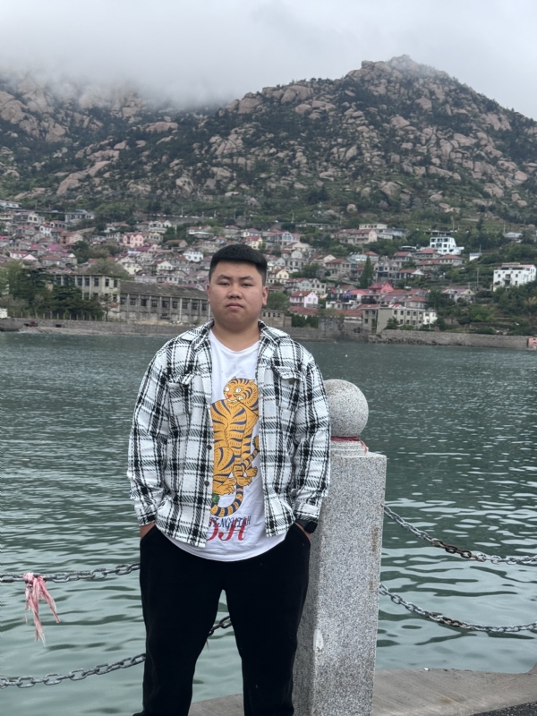 谨慎的第一张照片--贵阳相亲服务中心