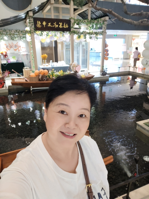 丁姐爱生活的第三张照片--贵阳相亲服务中心