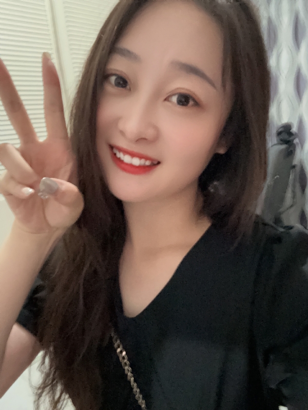 草莓的第一张照片--贵阳相亲服务中心