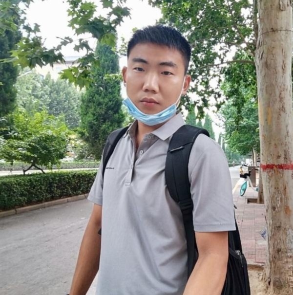 90年男征婚的第一张照片--贵阳相亲服务中心
