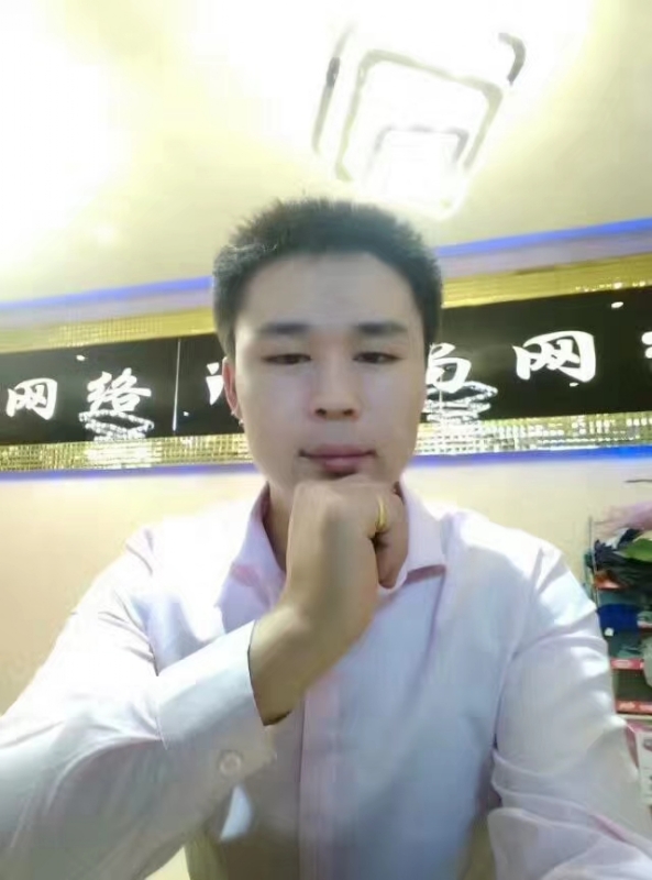 沉默寡言的第一张照片--贵阳相亲服务中心
