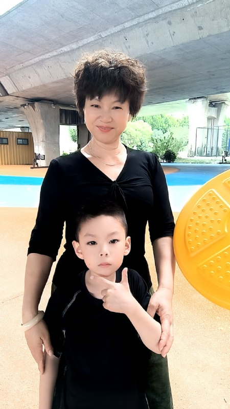 火凤凰的第二张照片--贵阳相亲服务中心