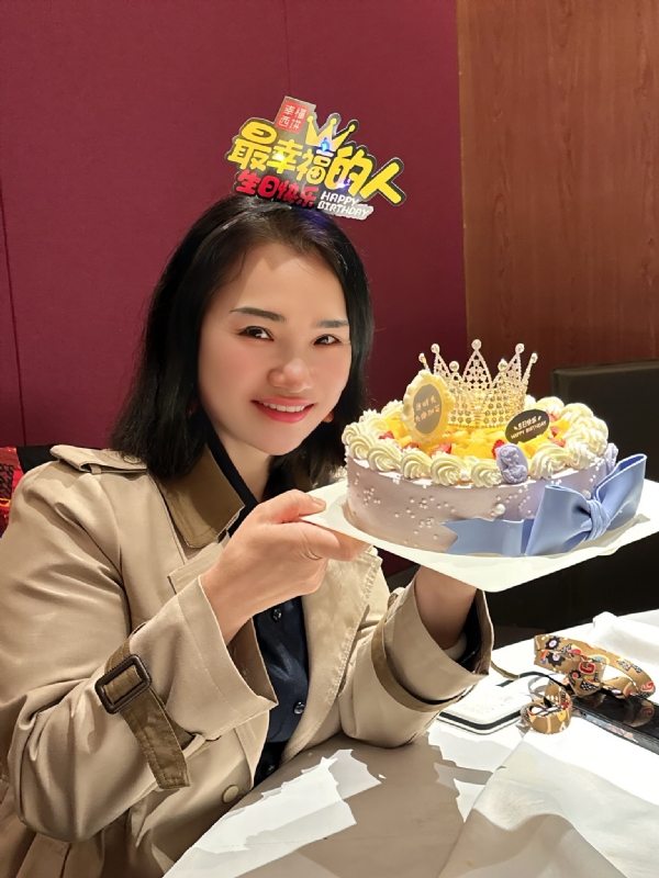 Apple的第一张照片--贵阳相亲服务中心