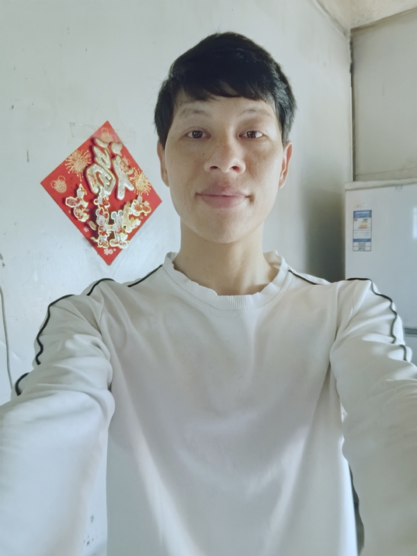 夏风微凉的第一张照片--贵阳相亲服务中心